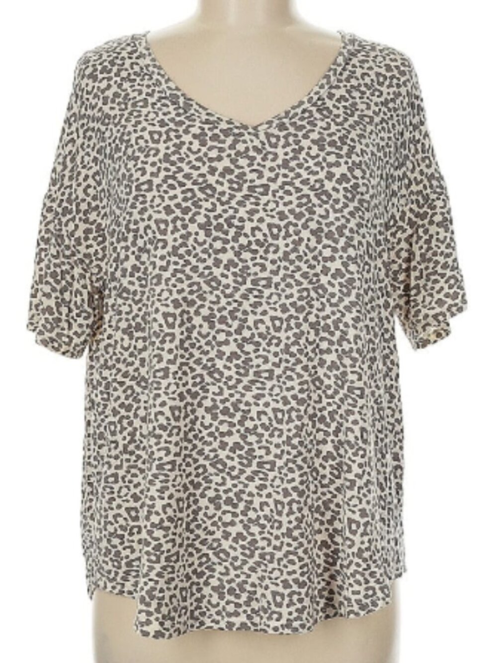 Philosophy Republic Animal Print Short Sleeve Super Soft T-Shirt Size M